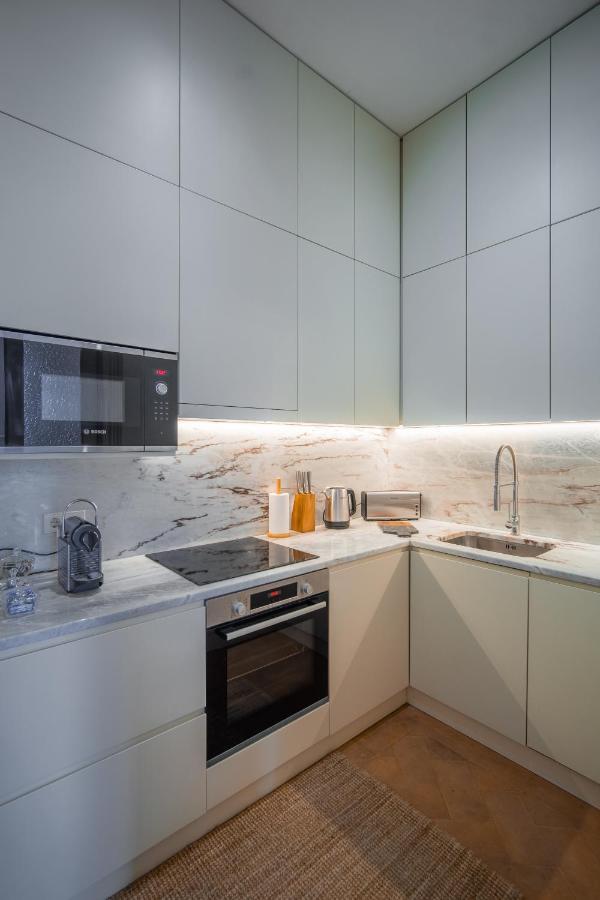 Paraiso Garden Suite--- Spacious & Downtown Apartment